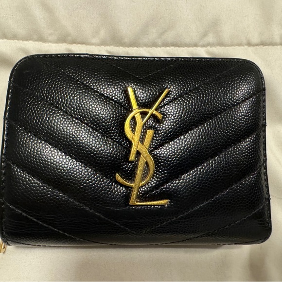 YSL CASSANDRE MATELASSÉ COMPACT ZIP-AROUND WALLET IN LAMBSKIN - Picture 1 of 8